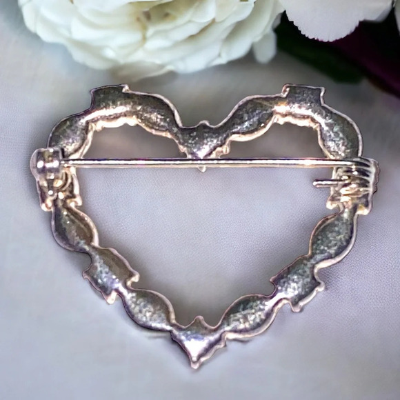 Vintage Rhinestone Heart Silver Tone Brooch - Picture 3 of 3